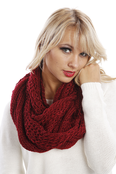 Červená kruhová (tunel) šála