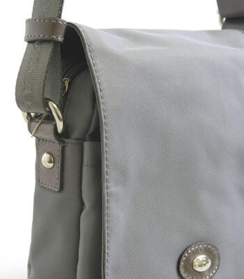 Sivá crossbody kabelka Hexagona Nina s koženými detailmi