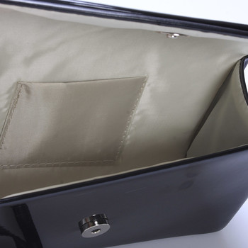 Originálna dámska listová kabelka čierna lesklá - Delami Broome