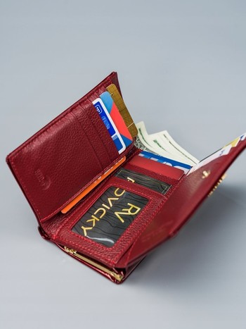 Jedinečná dámska lakovaná kožená peňaženka červená - Lorenti 55020SH