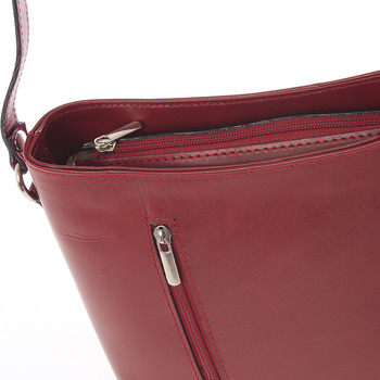 Malá červená  kožená crossbody kabelka - ItalY Madora
