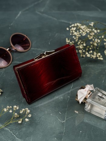 Dámska kožená lakovaná peňaženka tmavočervená - Lorenti 5FTN
