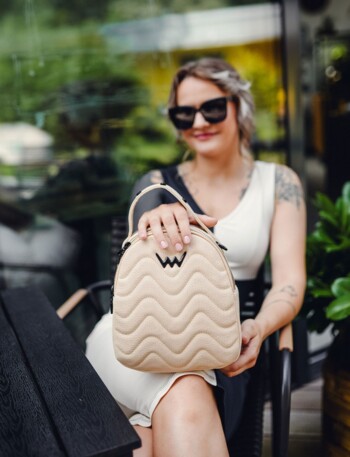 Dámsky batôžtek kabelka béžový - Vuch Sasmi Cream