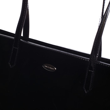 Moderná lakovaná kabelka cez rameno čierna - David Jones Nayeli