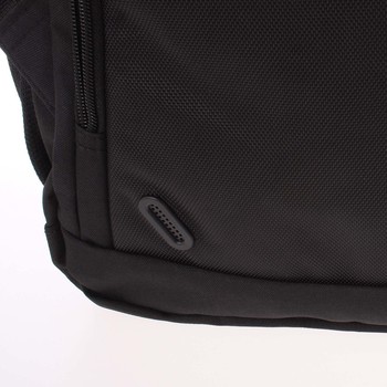 Multifunkčný priedušný ruksak čierny - Suissewin 9017