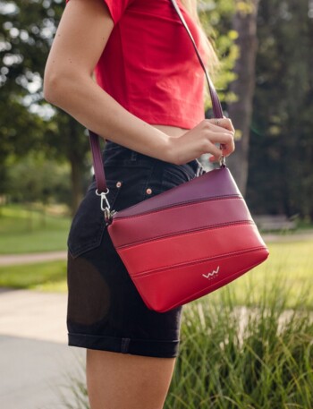 Dámska crossbody kabelka červená - Vuch Coalie Striped Red