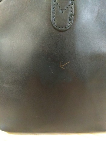 Malá dámska čierna kožená crossbody kabelka - ItalY Zerena