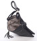 Krásna dámska čierna crossbody kabelka so vzorom - Silvia Rosa Xiomy 