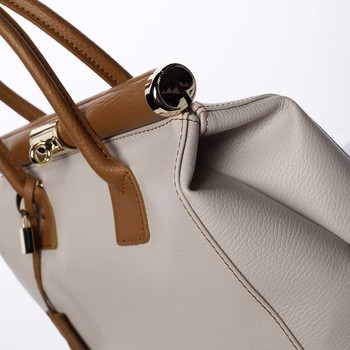 Originálna módna dámska kožená kabelka do ruky béžová - ItalY Hila 