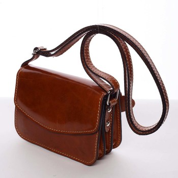 Malá kožená dámska crossbody kabelka koňaková - ItalY Paulina